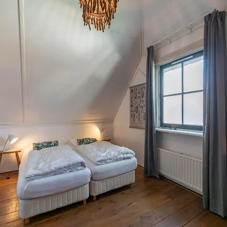 Elegant By The * 卡兰茨奥赫