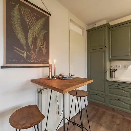 度假居 Elegant By The