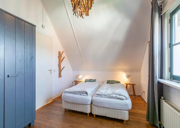 De Buitenplaats 134 With Enclosed Garden Nyaraló *