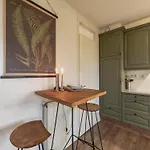 Дом отдыха De Buitenplaats 134 With Enclosed Garden